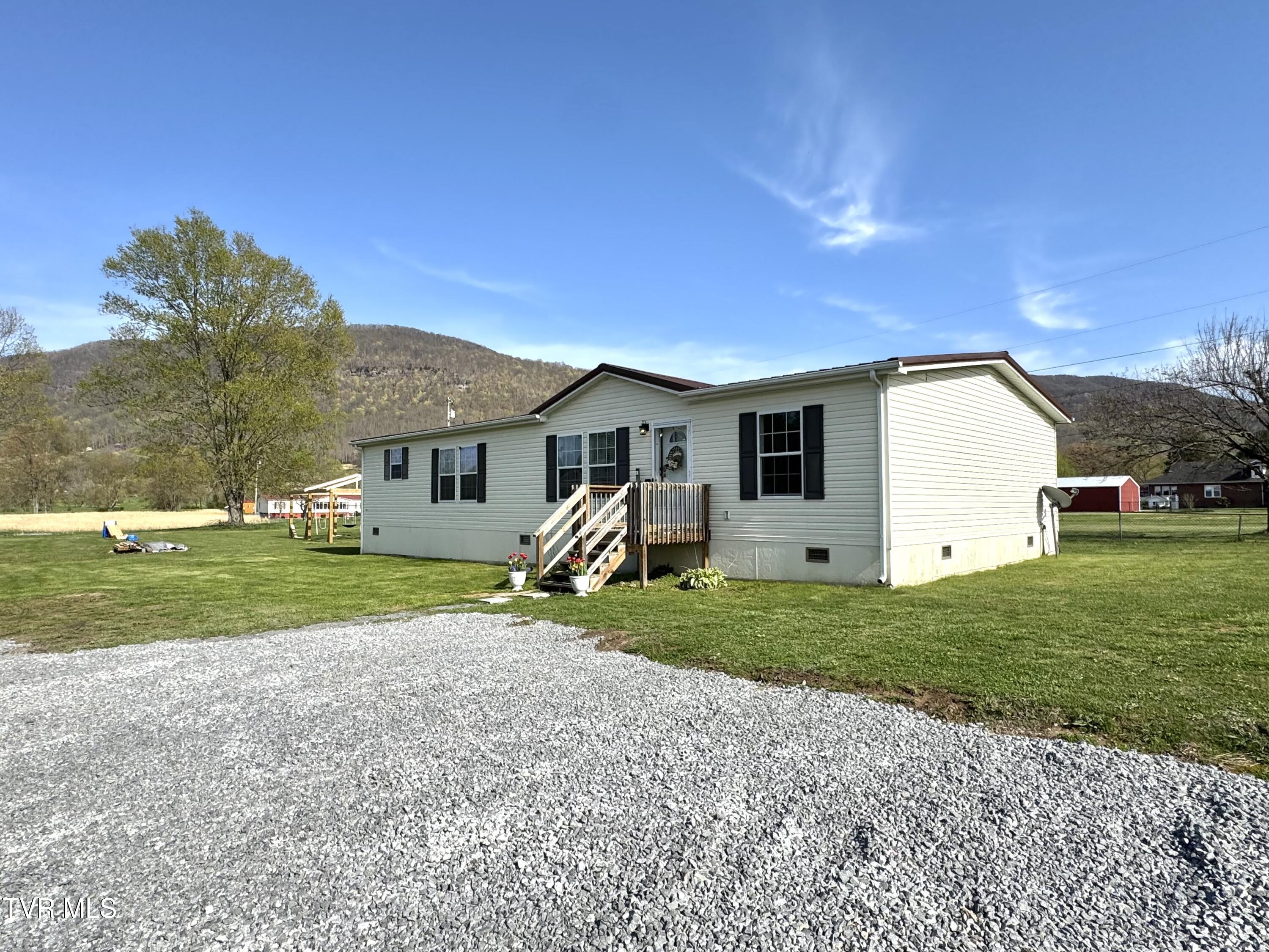 2004 East Stone Gap Road, Big Stone Gap, Virginia image 2