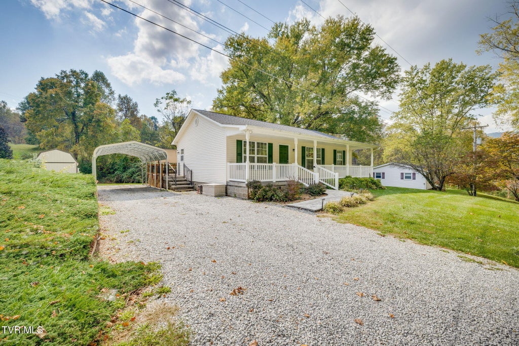 Photo of 1202 Marbleton Road, Unicoi, TN 37692 (MLS # 10002311)