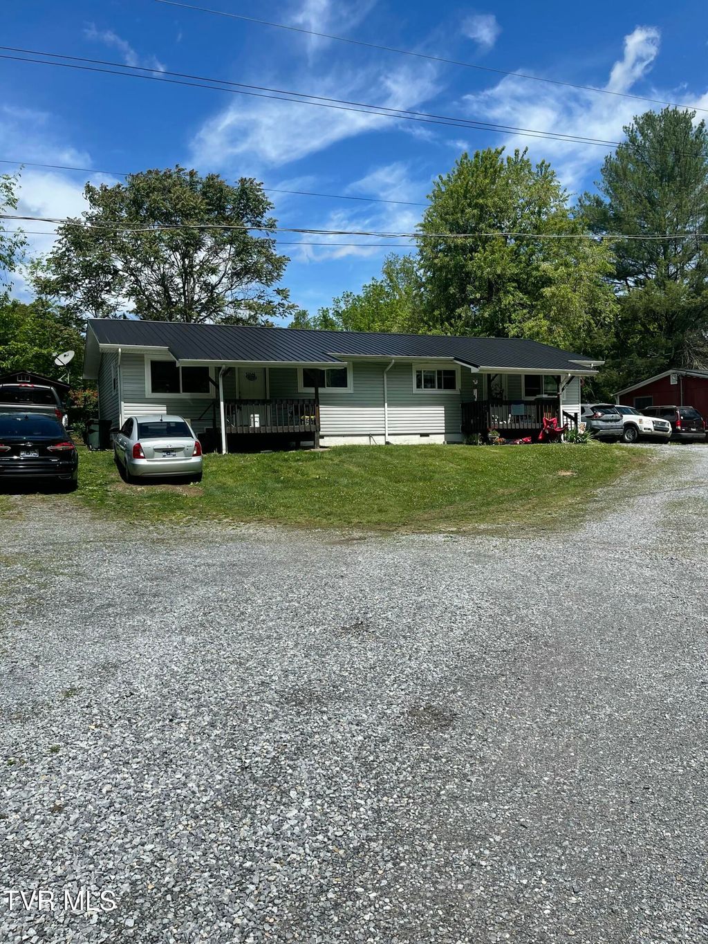 Photo of 517 Nunley Drive, Johnson City, TN 37604 (MLS # 9994641)