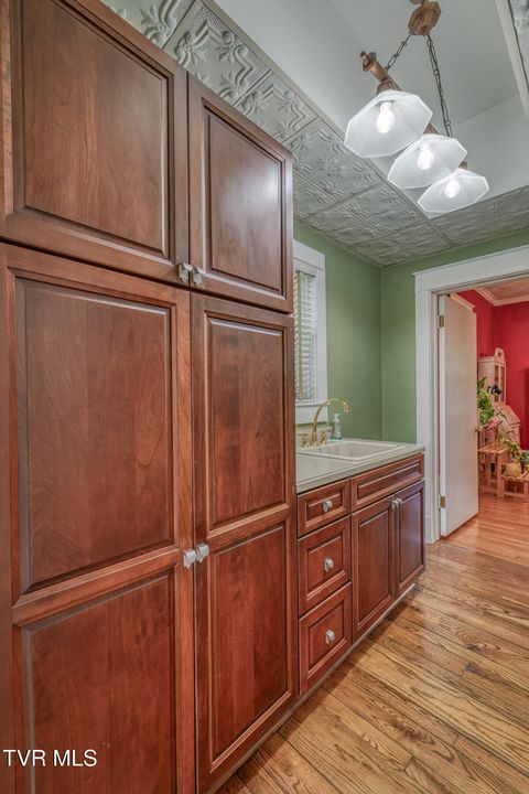 Tiny photo for 1505 W Lakeview Drive, Johnson City, TN 37601 (MLS # 9986476)