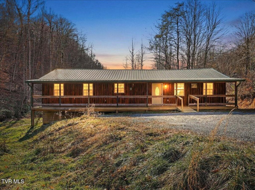 Photo of 313 Rogers Road, Rogersville, TN 37857 (MLS # 9990519)