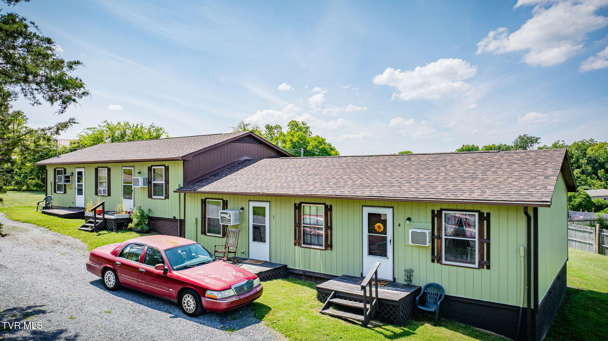 503 Leonard Street 1-4