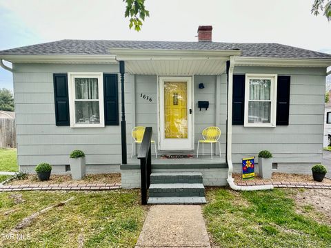 Photo of 1616 Hermitage Drive, Kingsport, TN 37664 (MLS # 9986445)