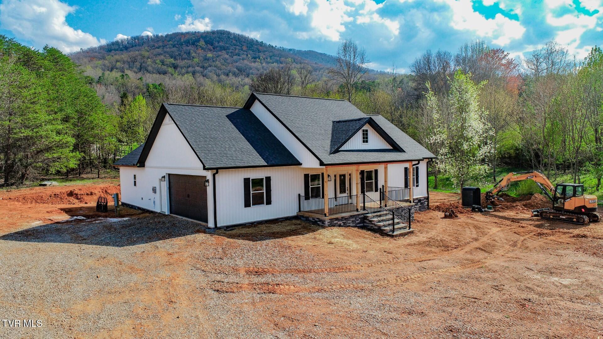 127 Victor Rd Rd, Cosby, Tennessee image 3