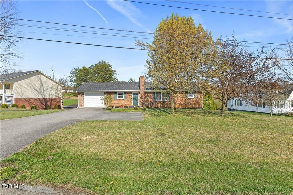 Photo of 1605 Southwest Avenue, Johnson City, TN 37604 (MLS # 9992781)