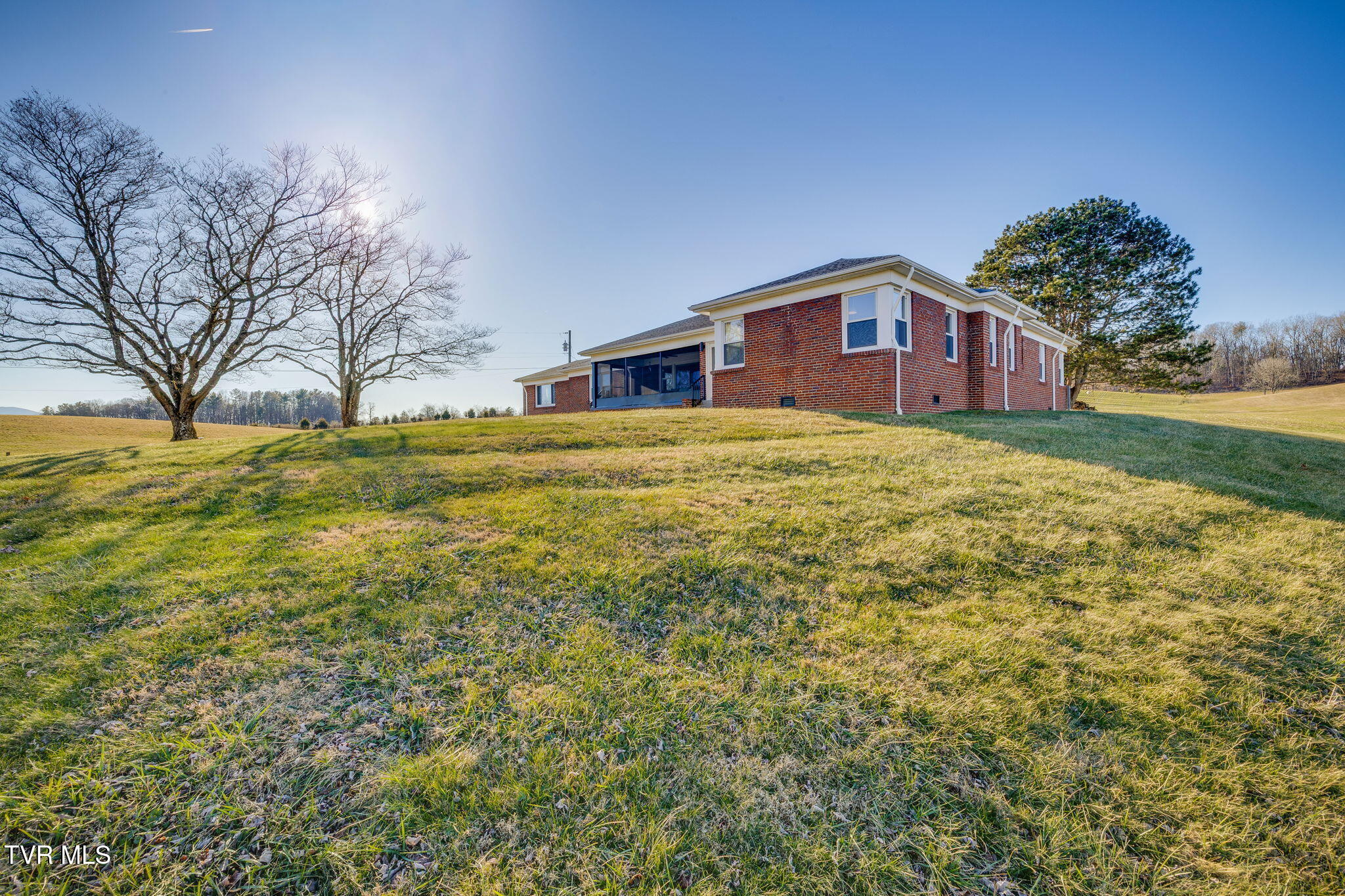 845 Highway 44