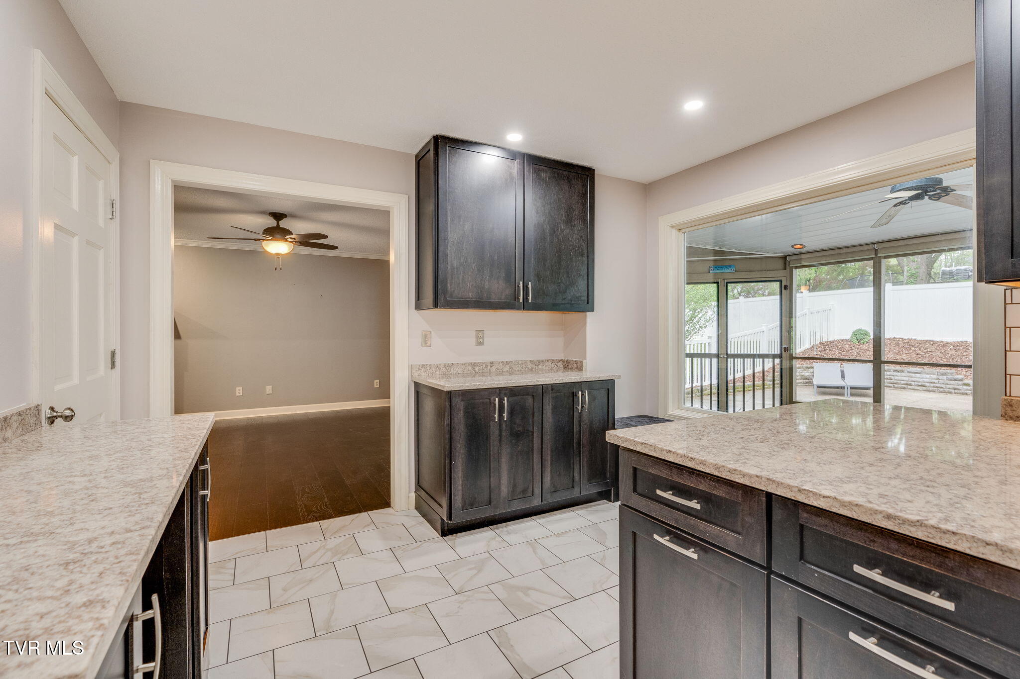 604 Live Oak Court, Johnson City, Tennessee image 16