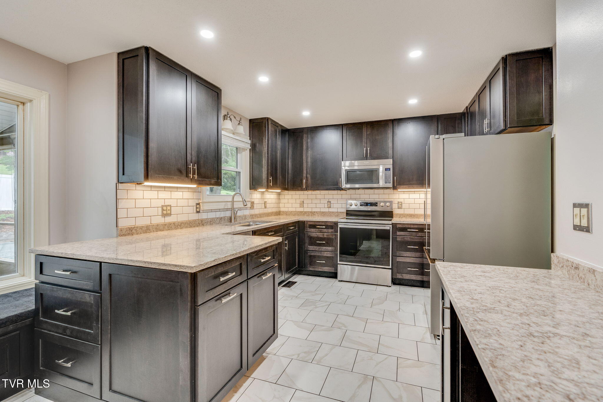 604 Live Oak Court, Johnson City, Tennessee image 14