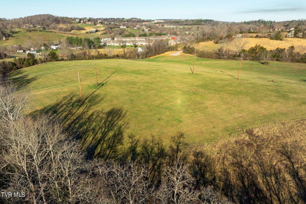 Photo of 2 Woodfield Road, Greeneville, TN 37743 (MLS # 9972374)