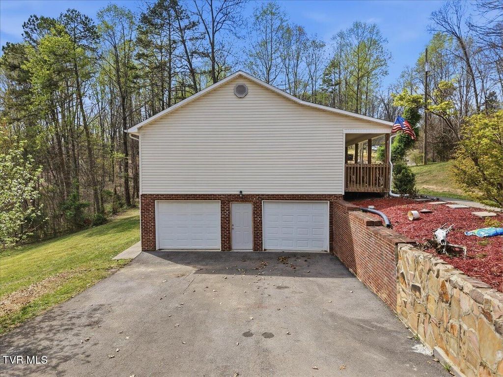 Photo of 123 Madeline Lane, Rogersville, TN 37857 (MLS # 9994221)