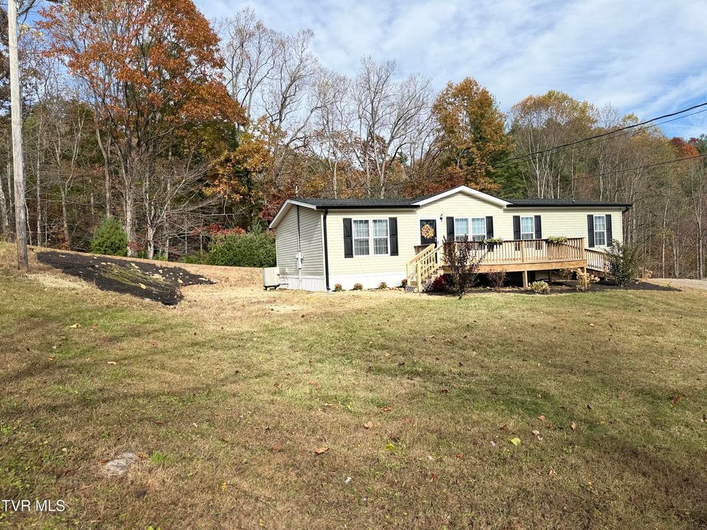 Photo of 1760 Slabtown Road Road, Mountain City, TN 37683 (MLS # 9987899)