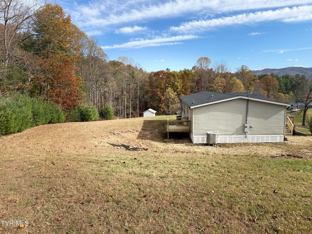 Photo of 1760 Slabtown Road Road, Mountain City, TN 37683 (MLS # 9987899)