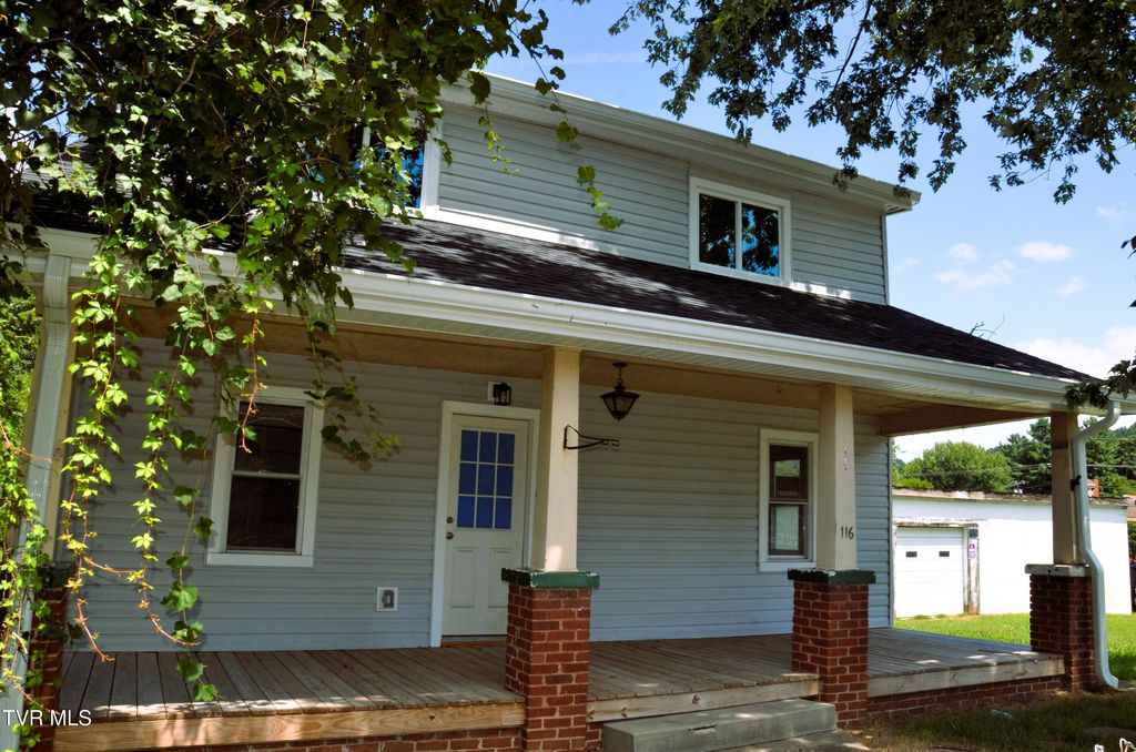 Photo of 116 Dellwood Street, Kingsport, TN 37665 (MLS # 9990331)