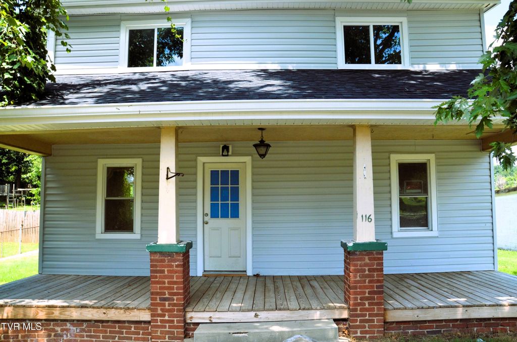 Photo of 116 Dellwood Street, Kingsport, TN 37665 (MLS # 9990331)