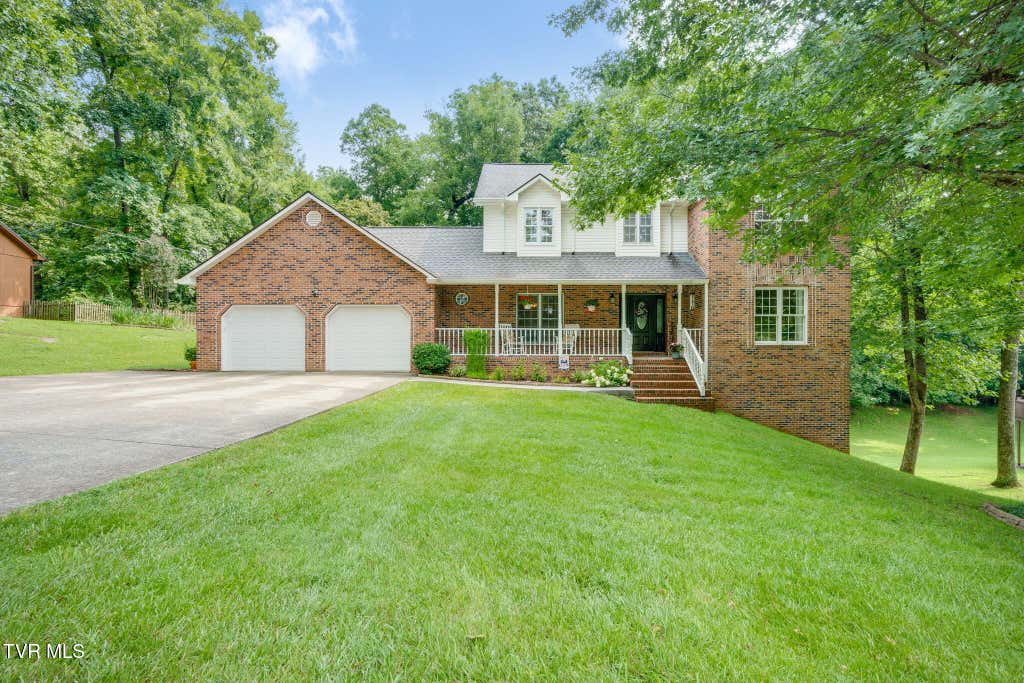 Photo of 640 Woodland Drive, Elizabethton, TN 37643 (MLS # 9998837)