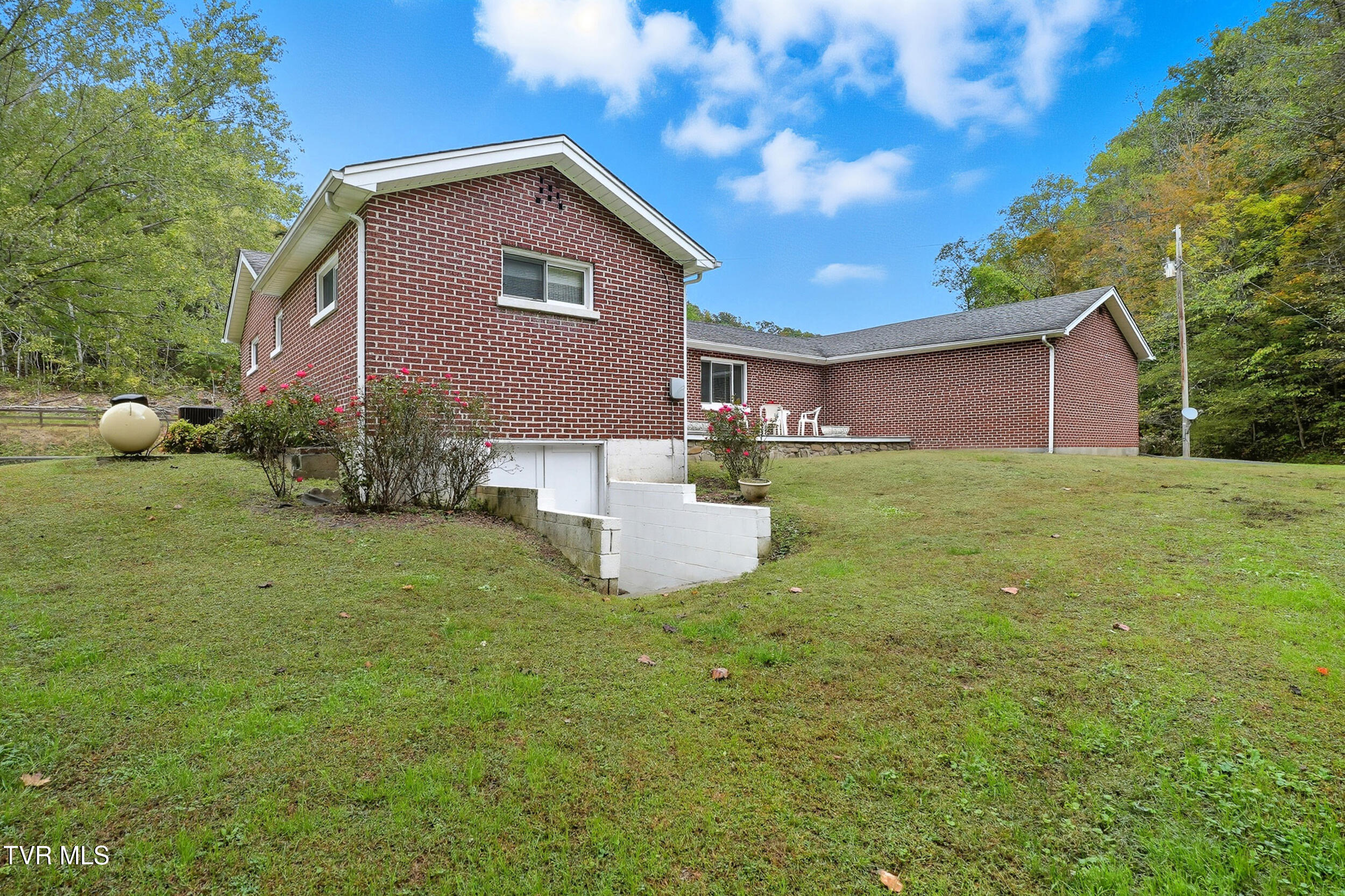4299 Fairview Road
