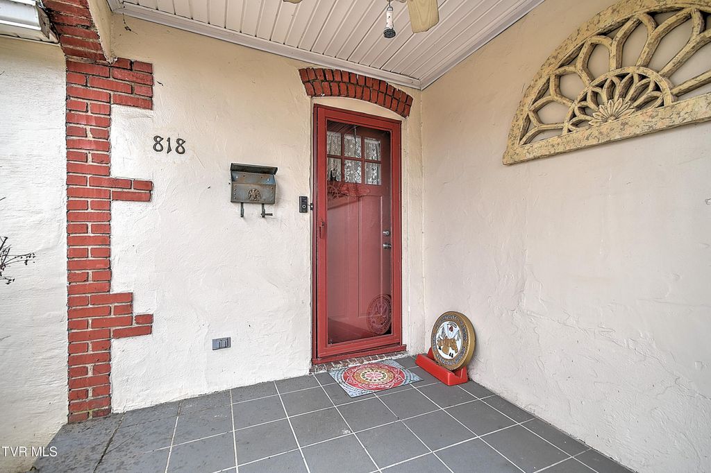 Photo of 818 Federal Street, Kingsport, TN 37664 (MLS # 9990743)