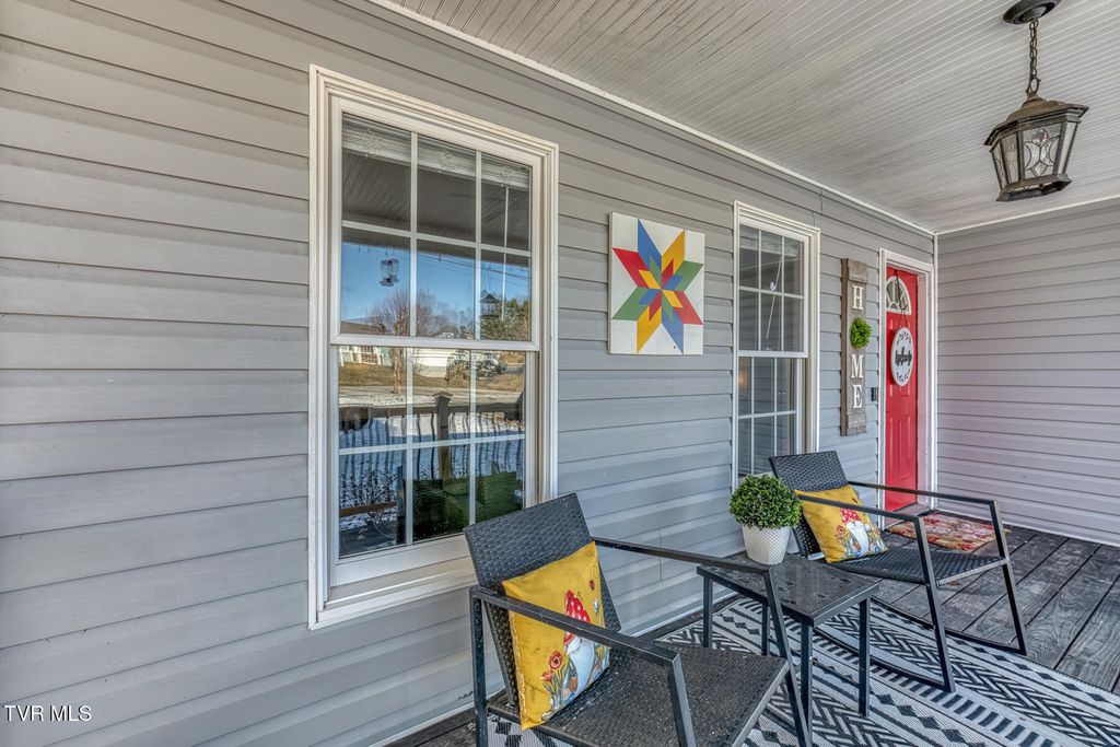 Photo of 116 Cedar Street, Johnson City, TN 37601 (MLS # 9990650)