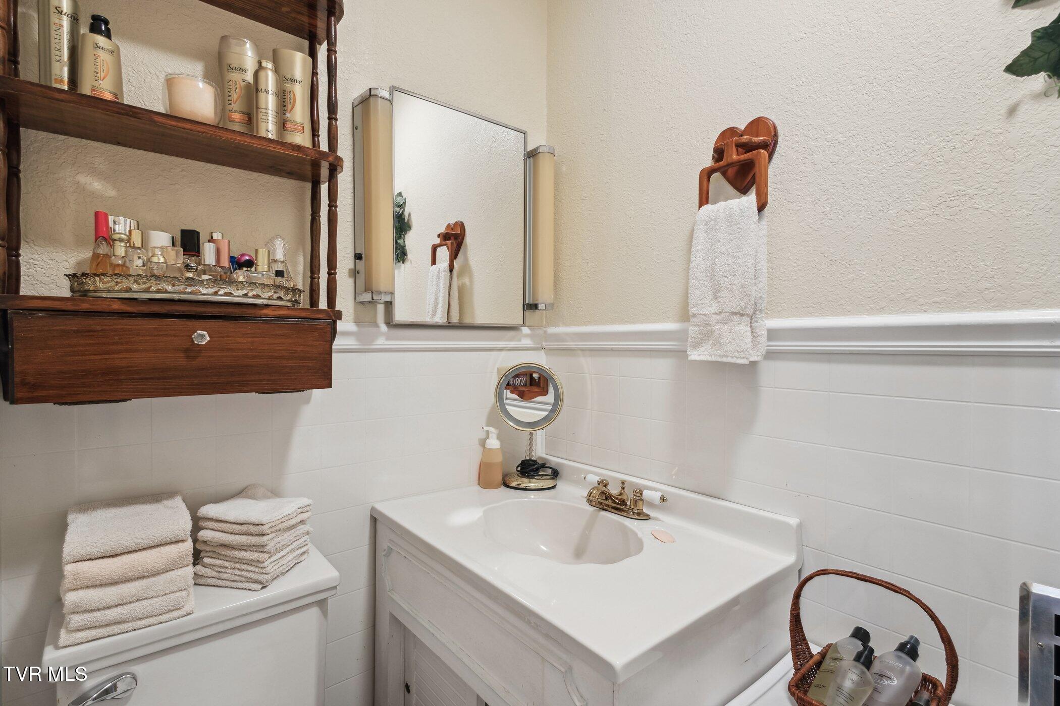 221 Locust Lane, Lebanon, Virginia image 31