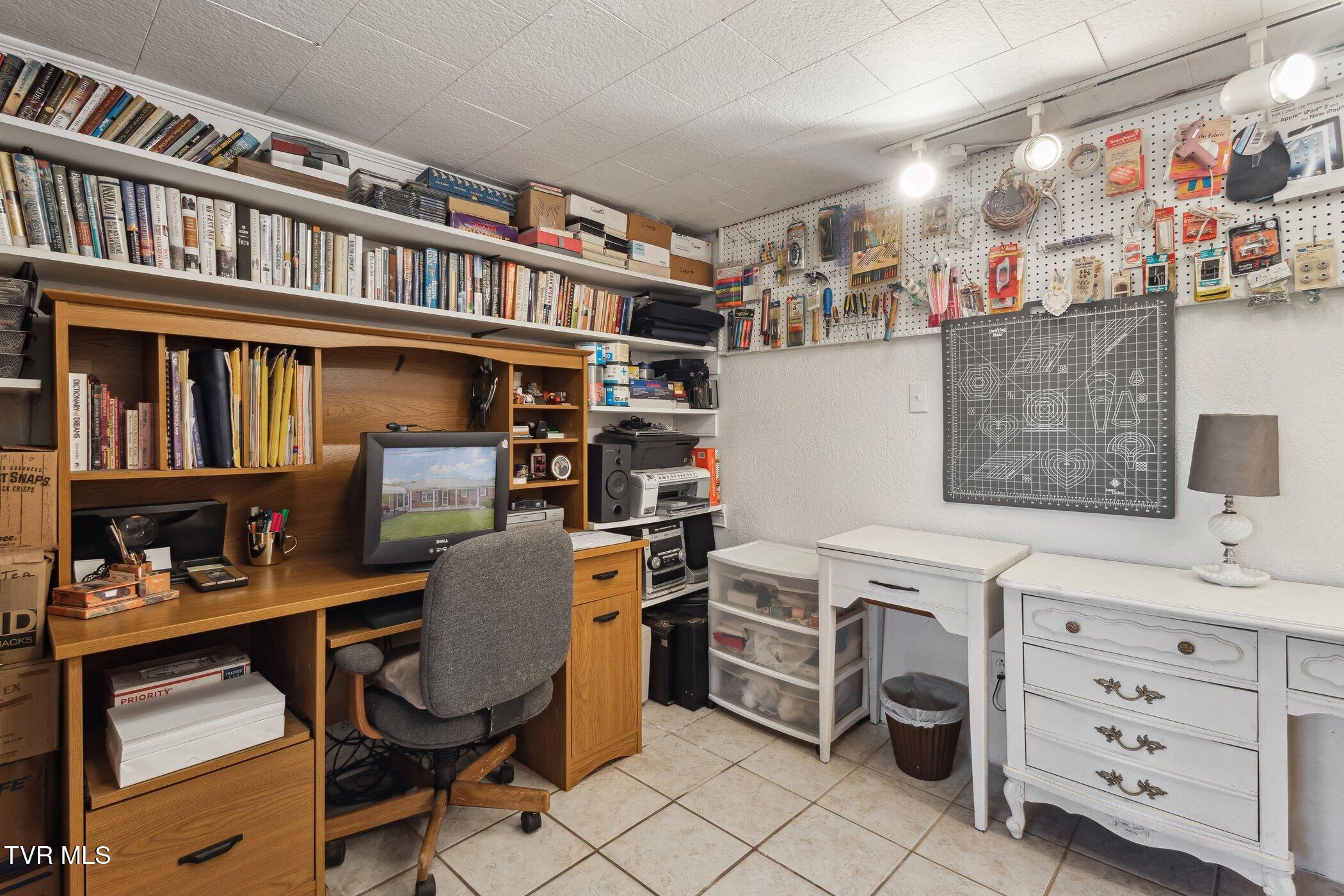 221 Locust Lane, Lebanon, Virginia image 42