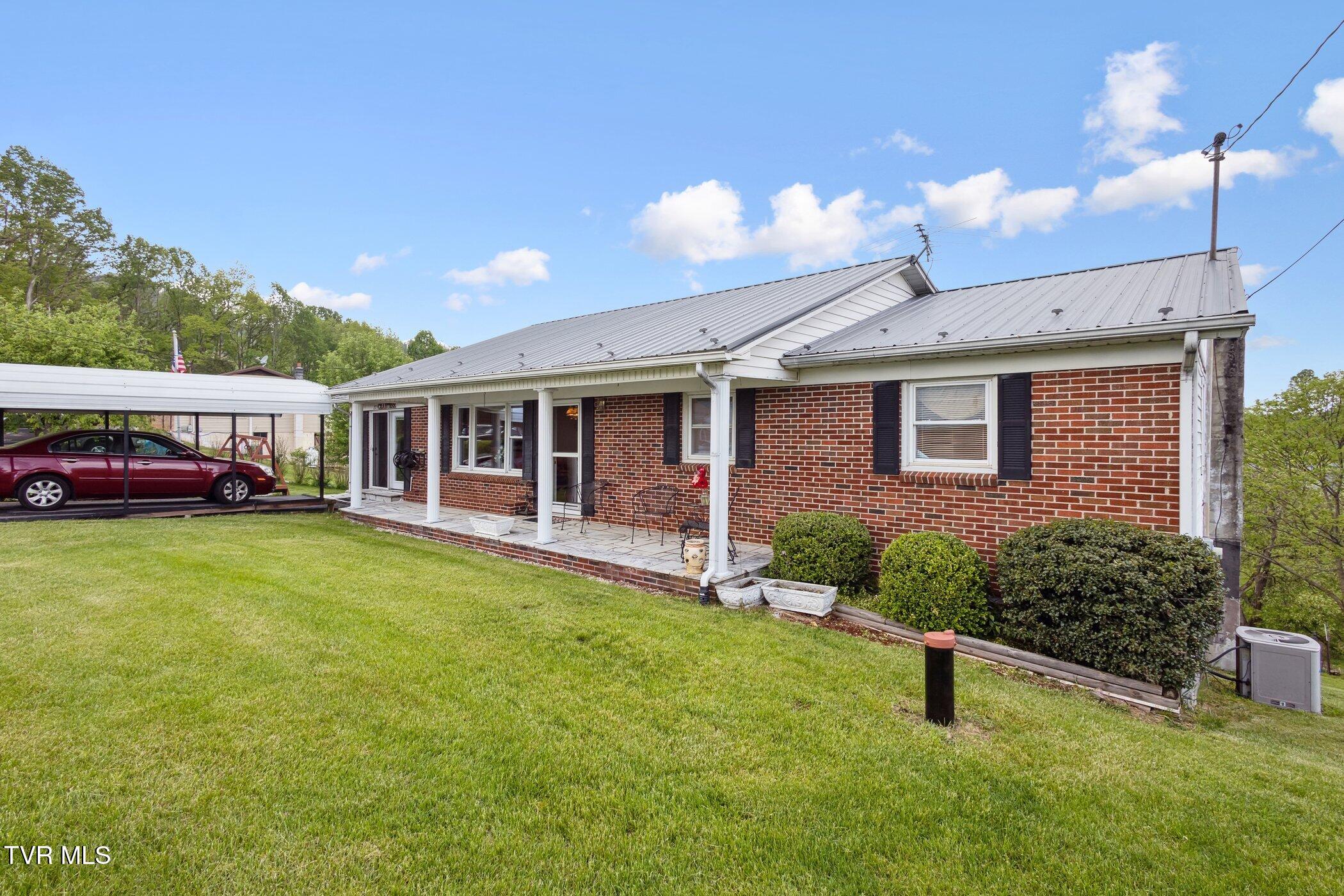221 Locust Lane, Lebanon, Virginia image 1