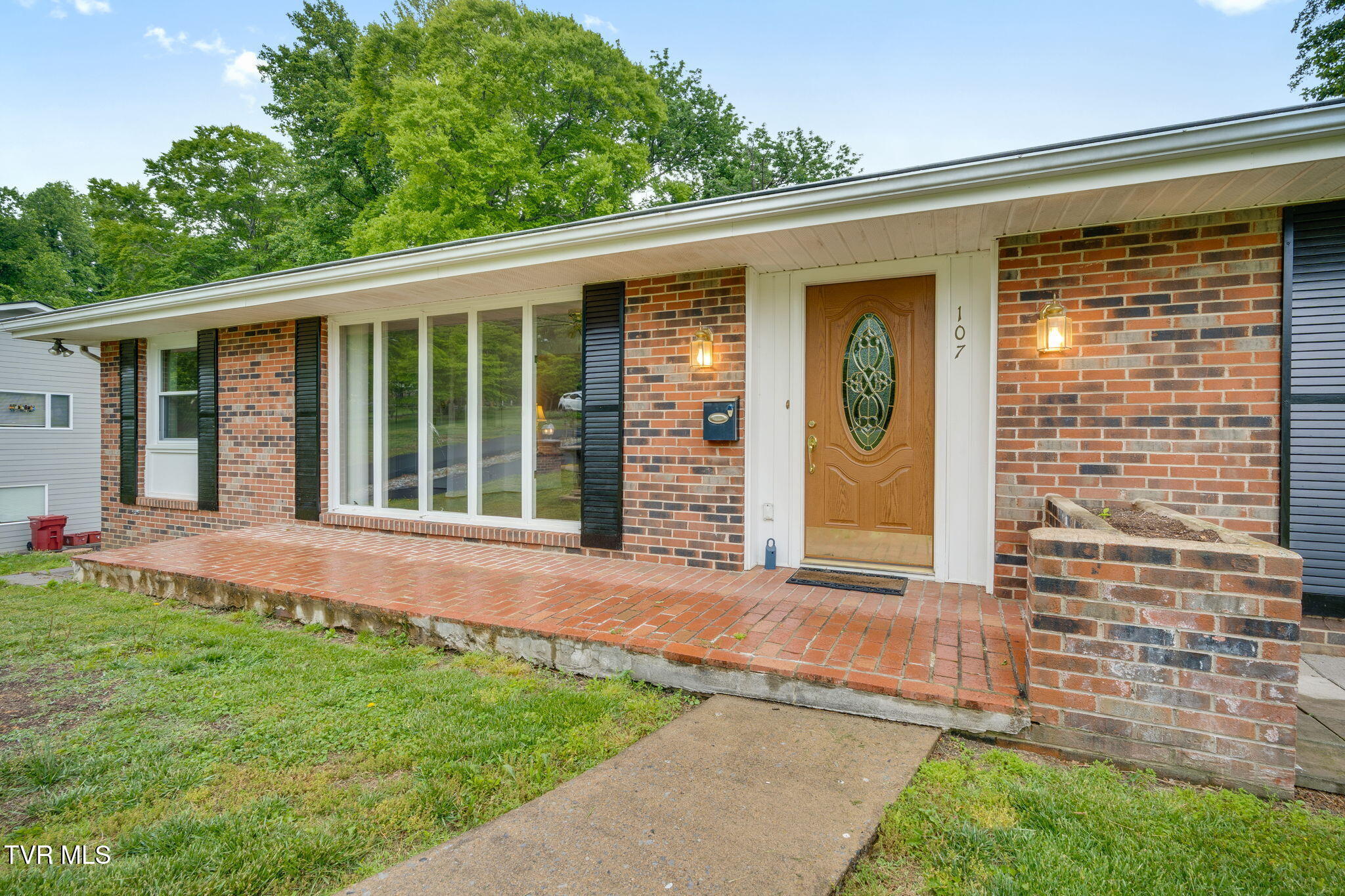 107 Dogwood Lane
