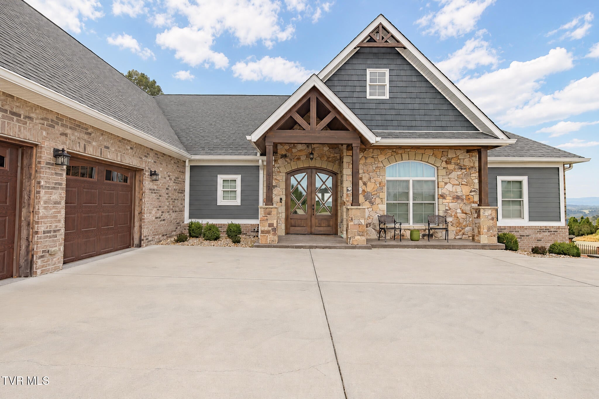337 Sunset Ridge Court