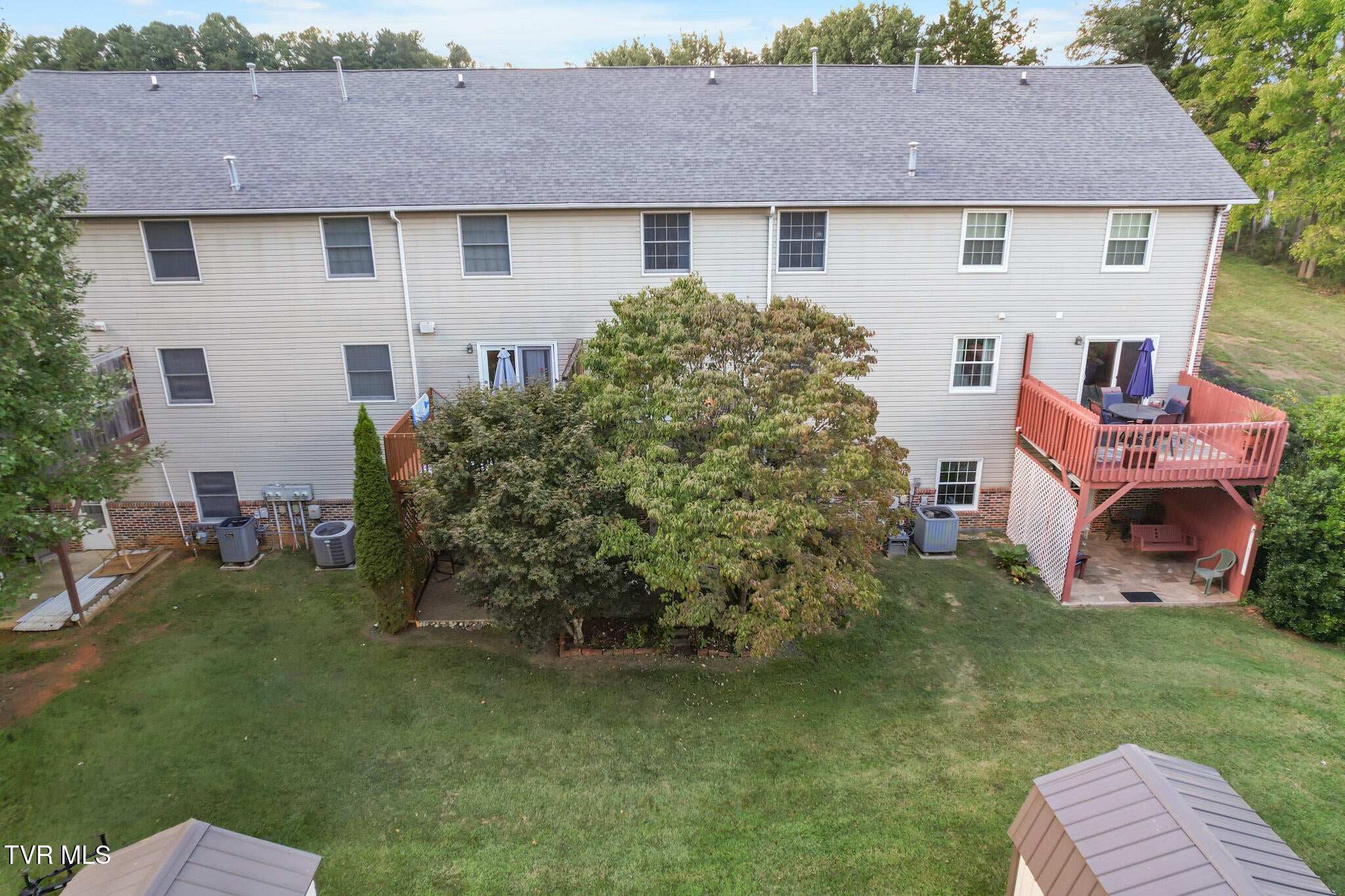 694 Thompson Drive # 11