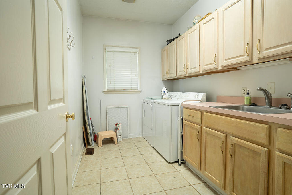 204 Shadowood Drive, Johnson City, Tennessee image 19