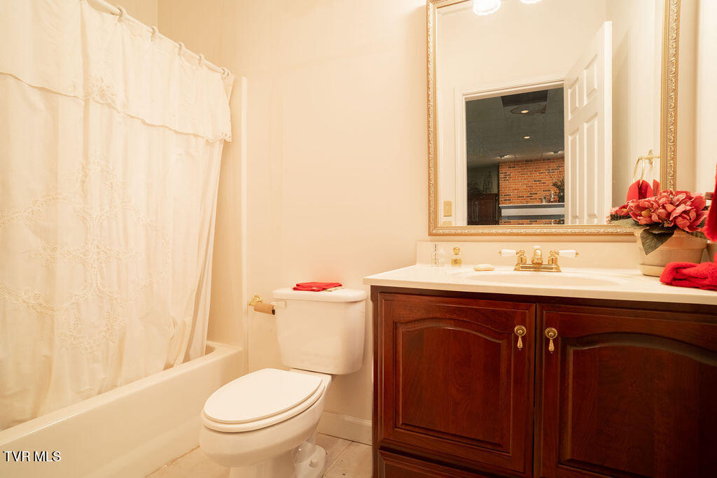 204 Shadowood Drive, Johnson City, Tennessee image 40