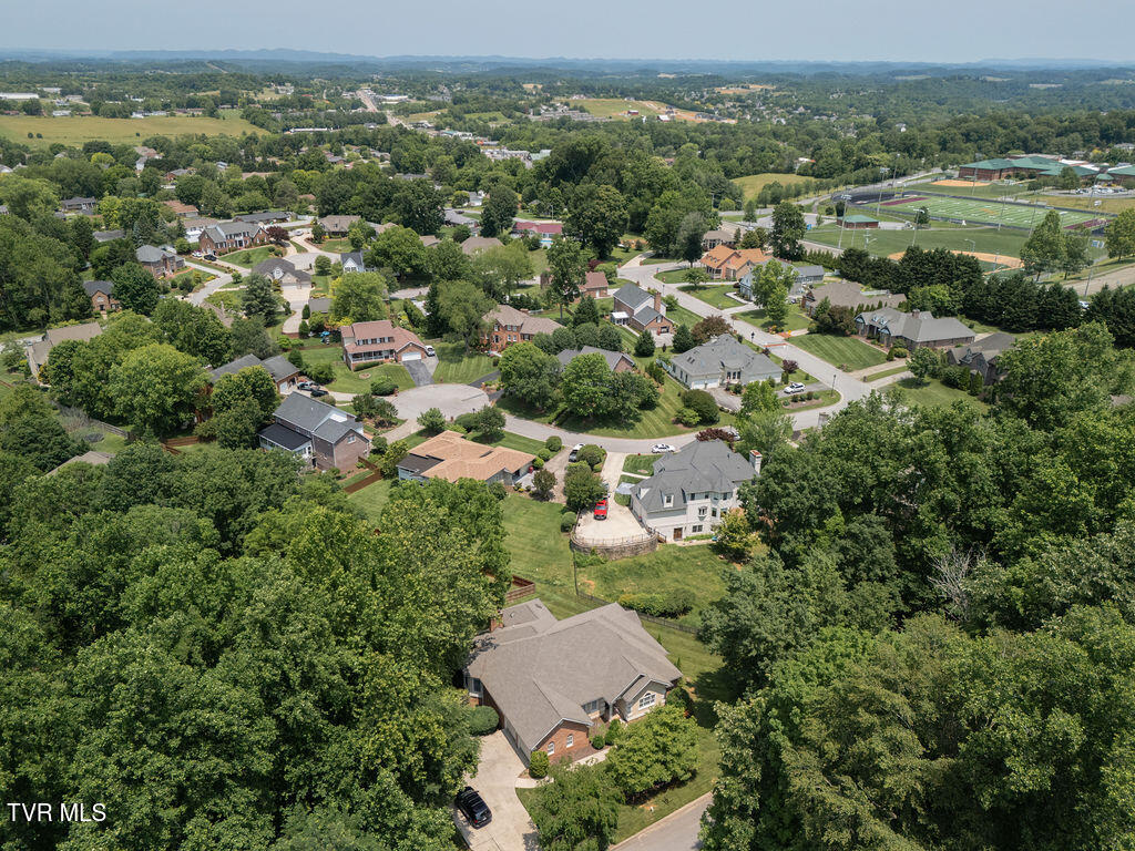 204 Shadowood Drive, Johnson City, Tennessee image 5