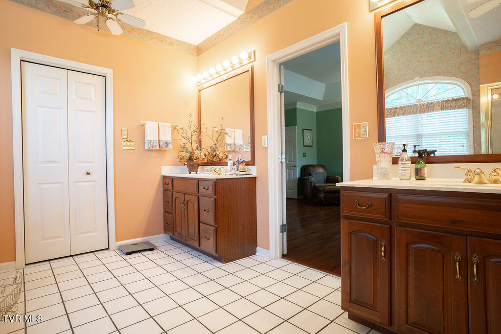204 Shadowood Drive, Johnson City, Tennessee image 26