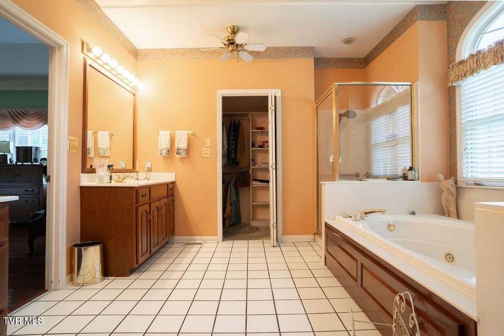 204 Shadowood Drive, Johnson City, Tennessee image 28