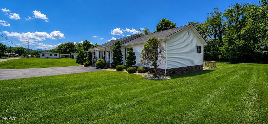 Photo of 165 Smith Avenue, Erwin, TN 37650 (MLS # 9997437)