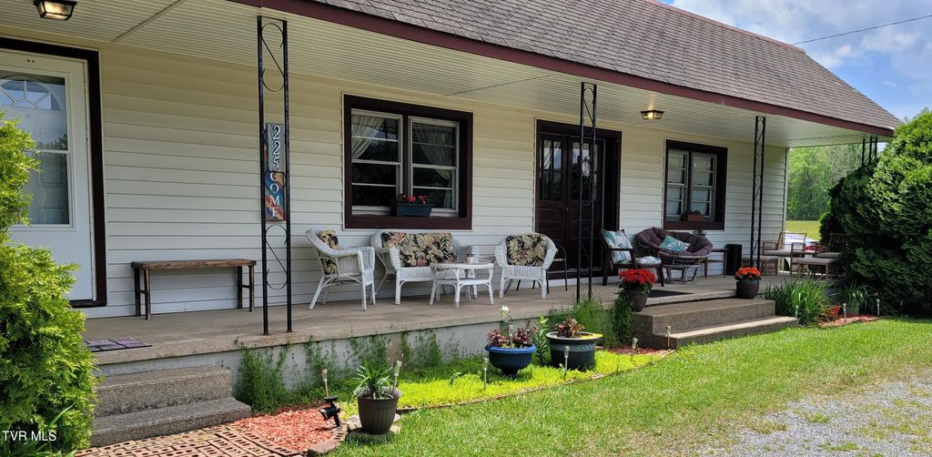 Photo of 225 Highway 91 Highway, Shady Valley, TN 37688 (MLS # 9988755)