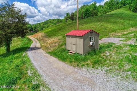 Tiny photo for 833 Duck Creek Road, Sneedville, TN 37869 (MLS # 9980448)
