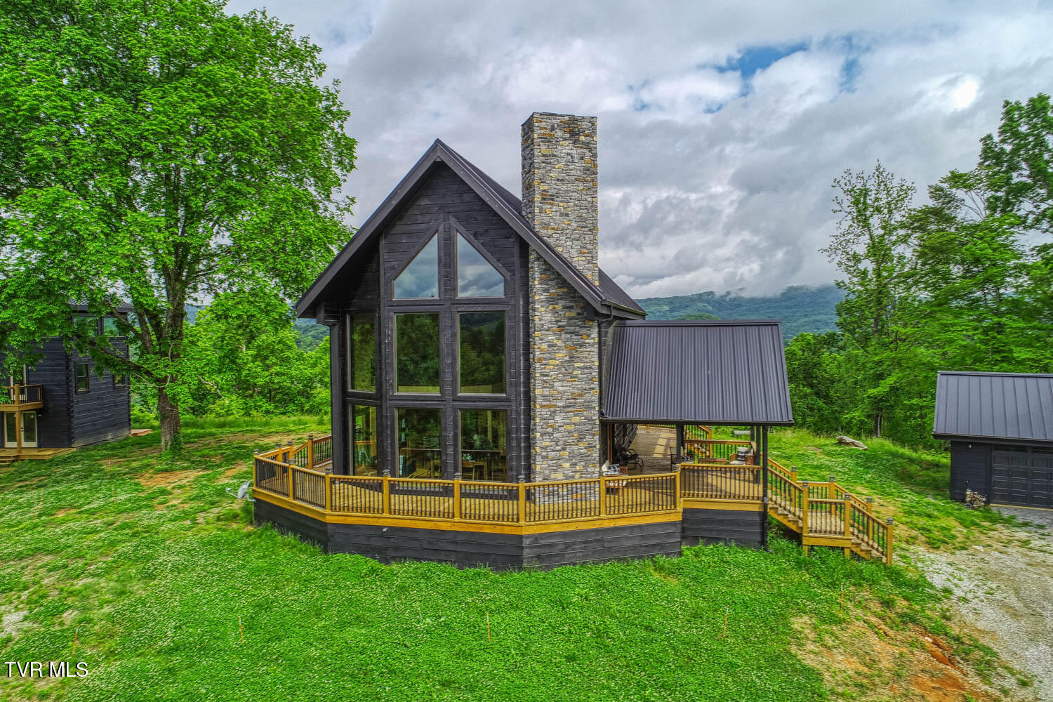 833 Duck Creek Road