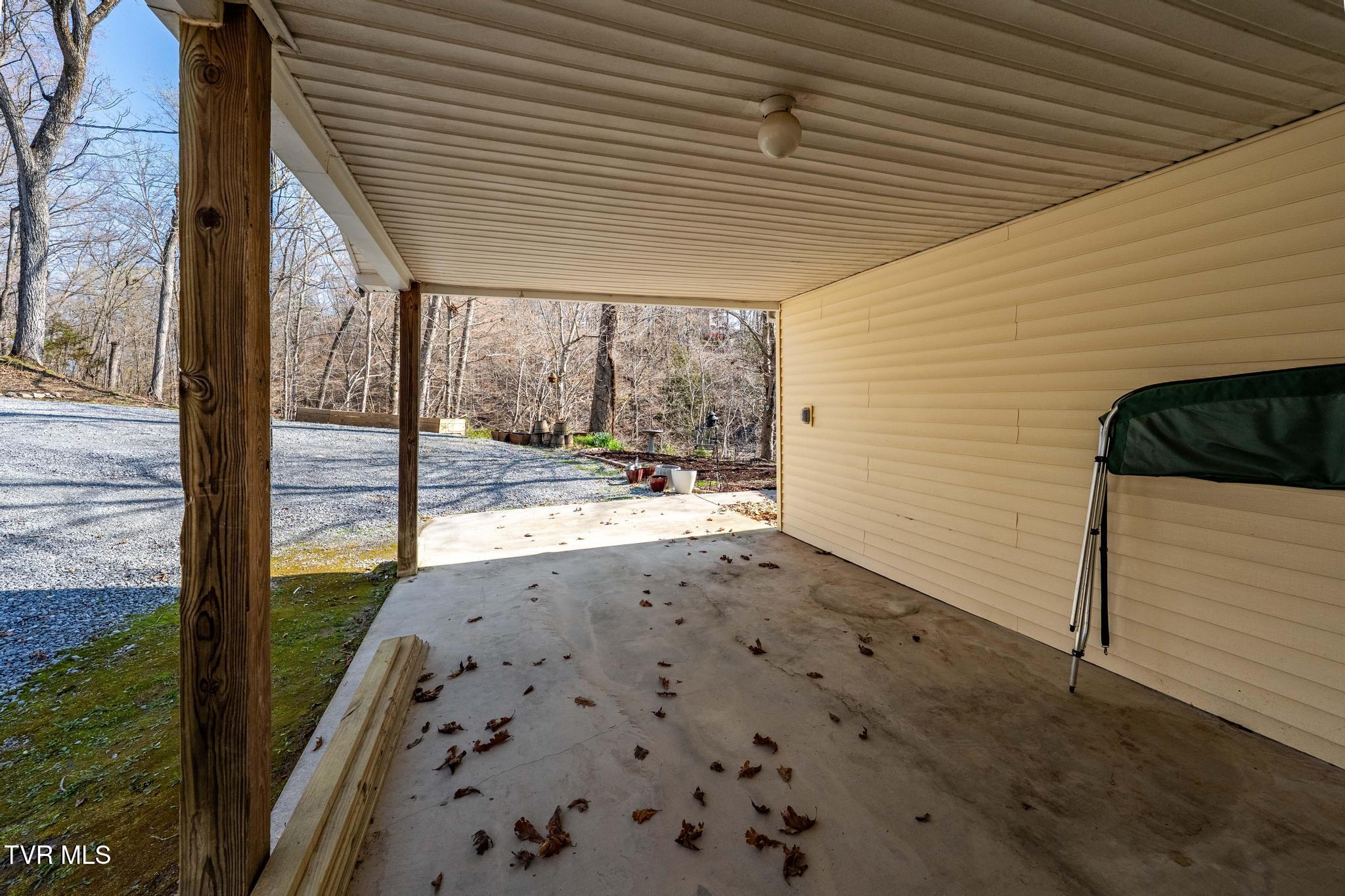 403 Deerlick Road, Piney Flats, Tennessee image 32