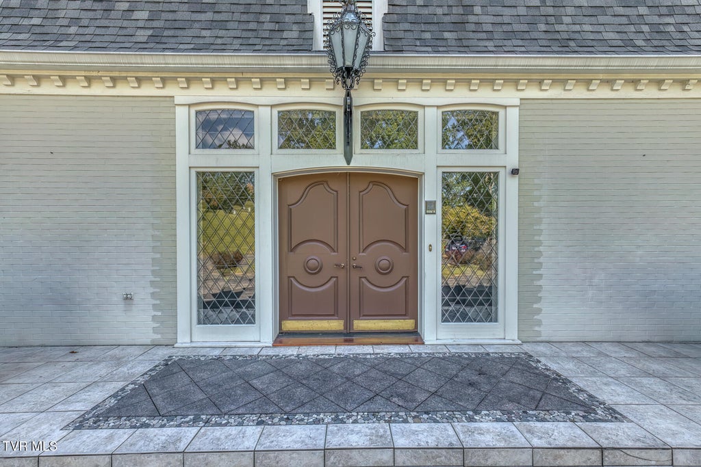 Photo of 129 Ridgemont Road, Johnson City, TN 37601 (MLS # 10001687)