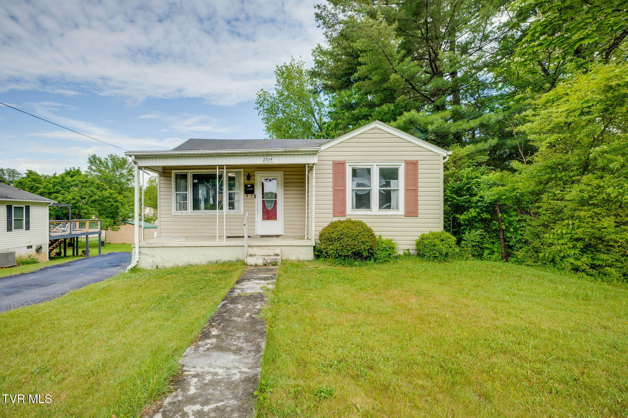 2304 Bay Street, Bristol, Tennessee image 1