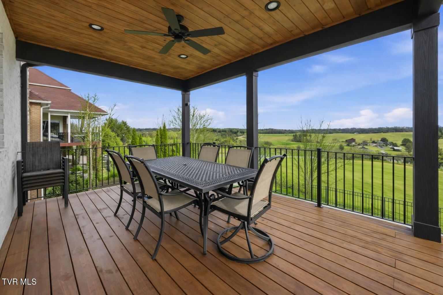 141 Laurel Ridge Drive