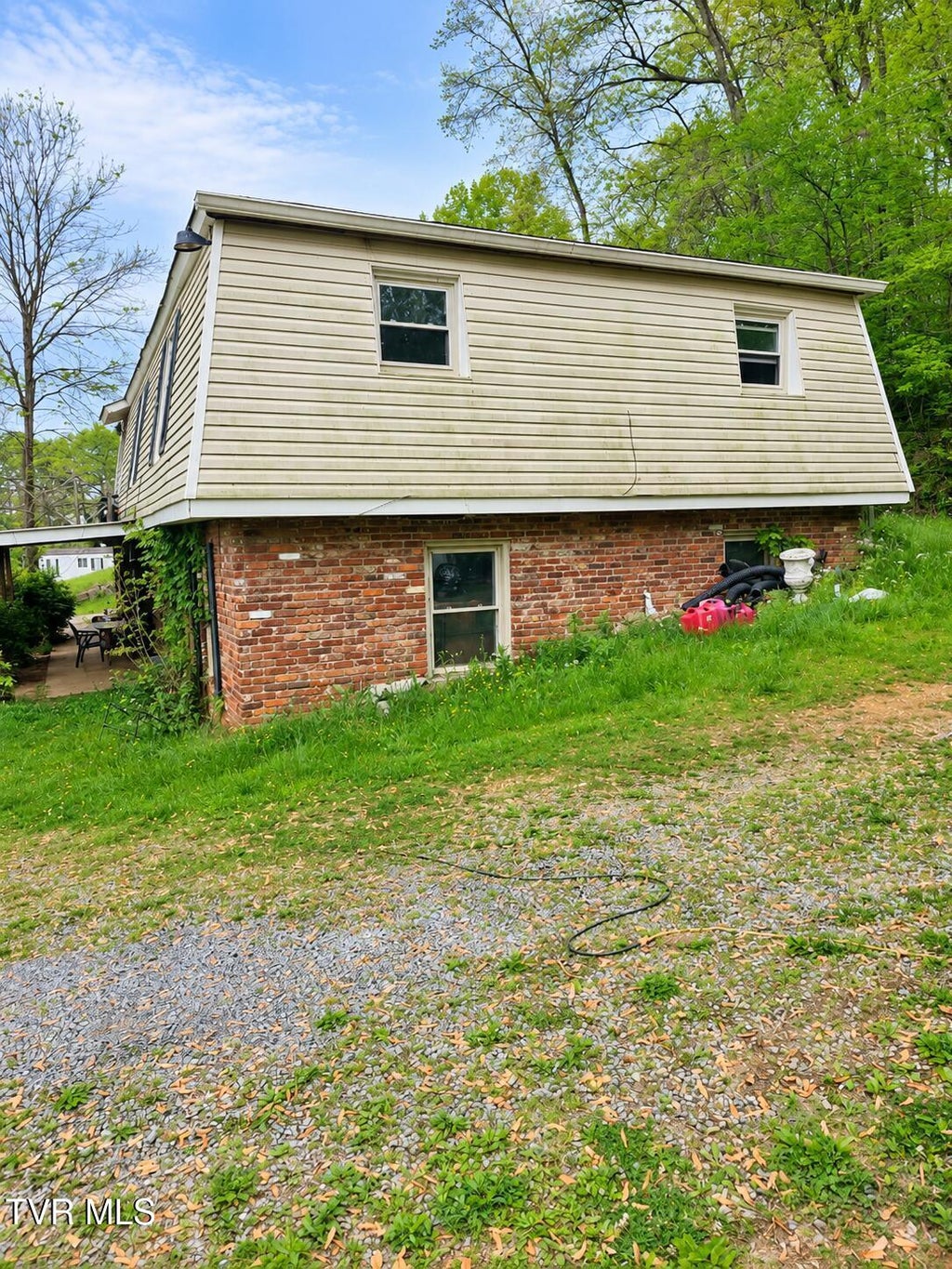 Photo of 1629 Hyder Avenue, Kingsport, TN 37660 (MLS # 9998797)