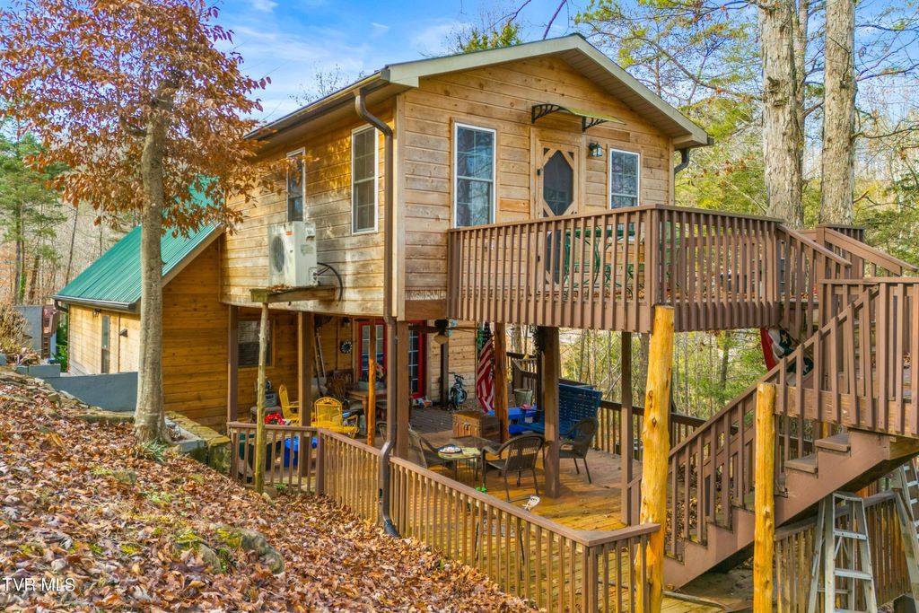 Photo of 2793 Highway 31, Sneedville, TN 37869 (MLS # 9989164)