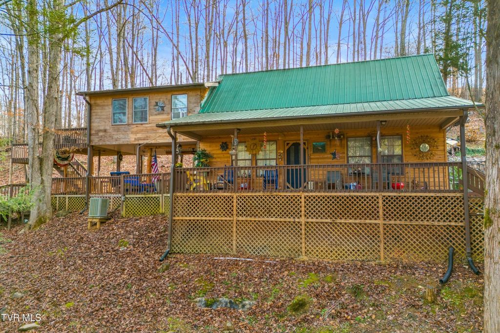 Photo of 2793 Highway 31, Sneedville, TN 37869 (MLS # 9989164)