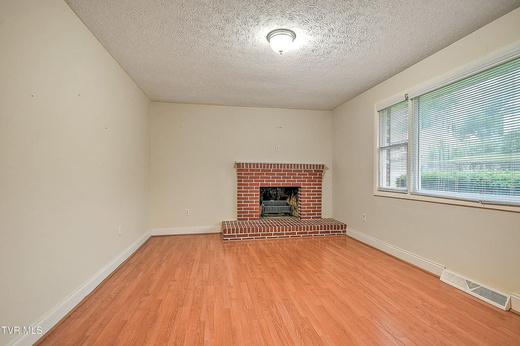 Photo of 757 West Jackson Street, Gate City, VA 24251 (MLS # 9995006)