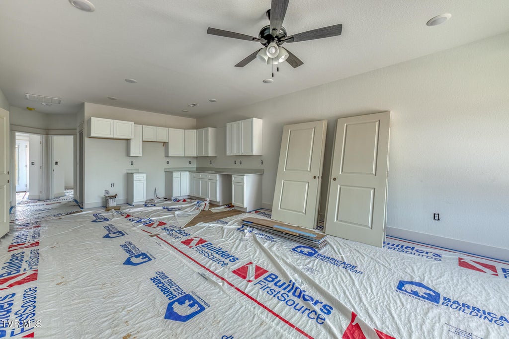 Photo of 6034 Ashlynn Oaks Private Drive, Blountville, TN 37617 (MLS # 10000979)