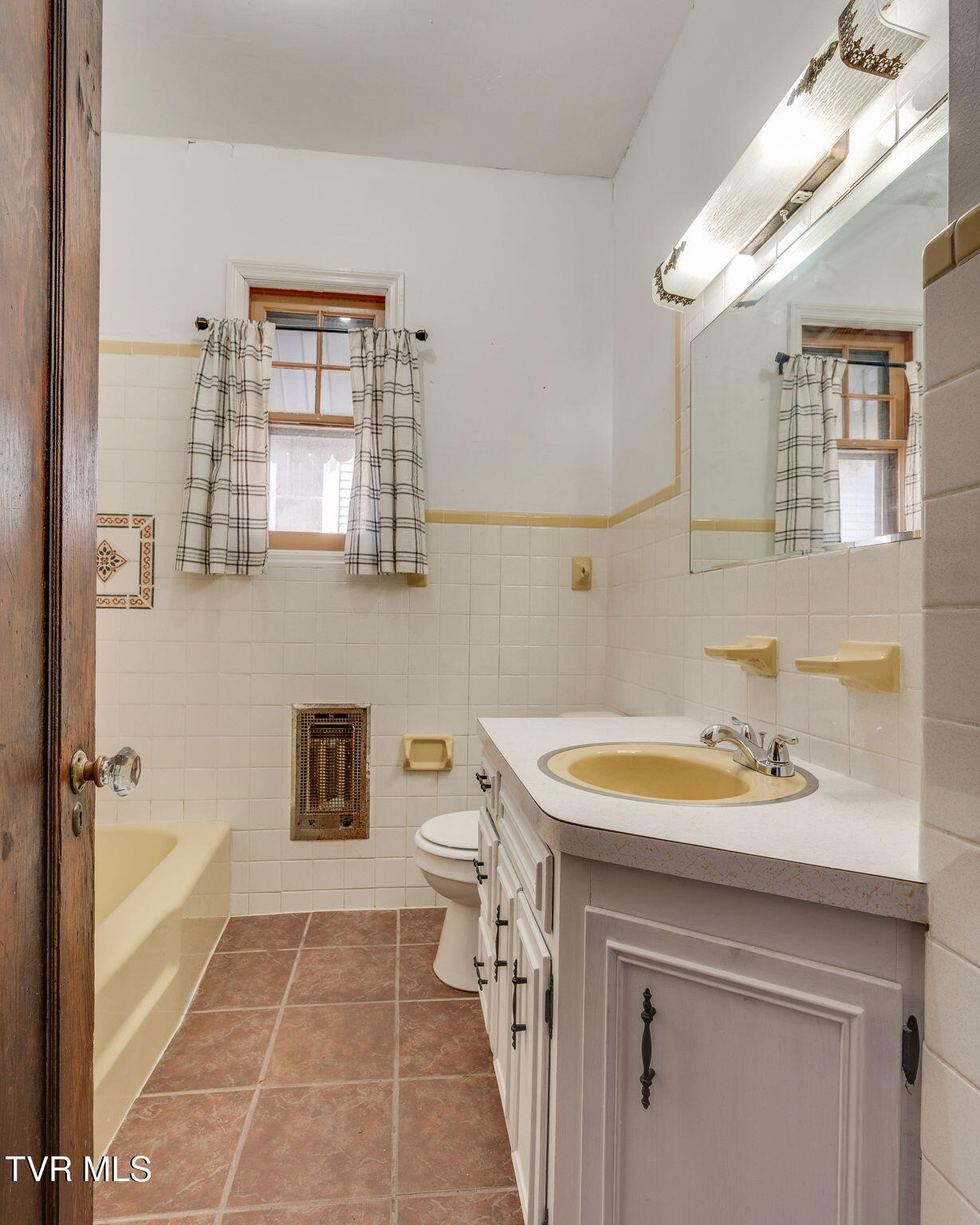 724 Prince Street, Bristol, Virginia image 25