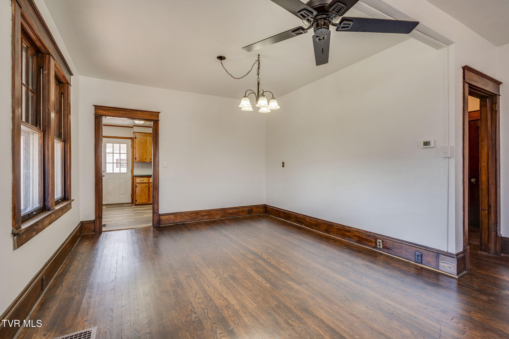 724 Prince Street, Bristol, Virginia image 15
