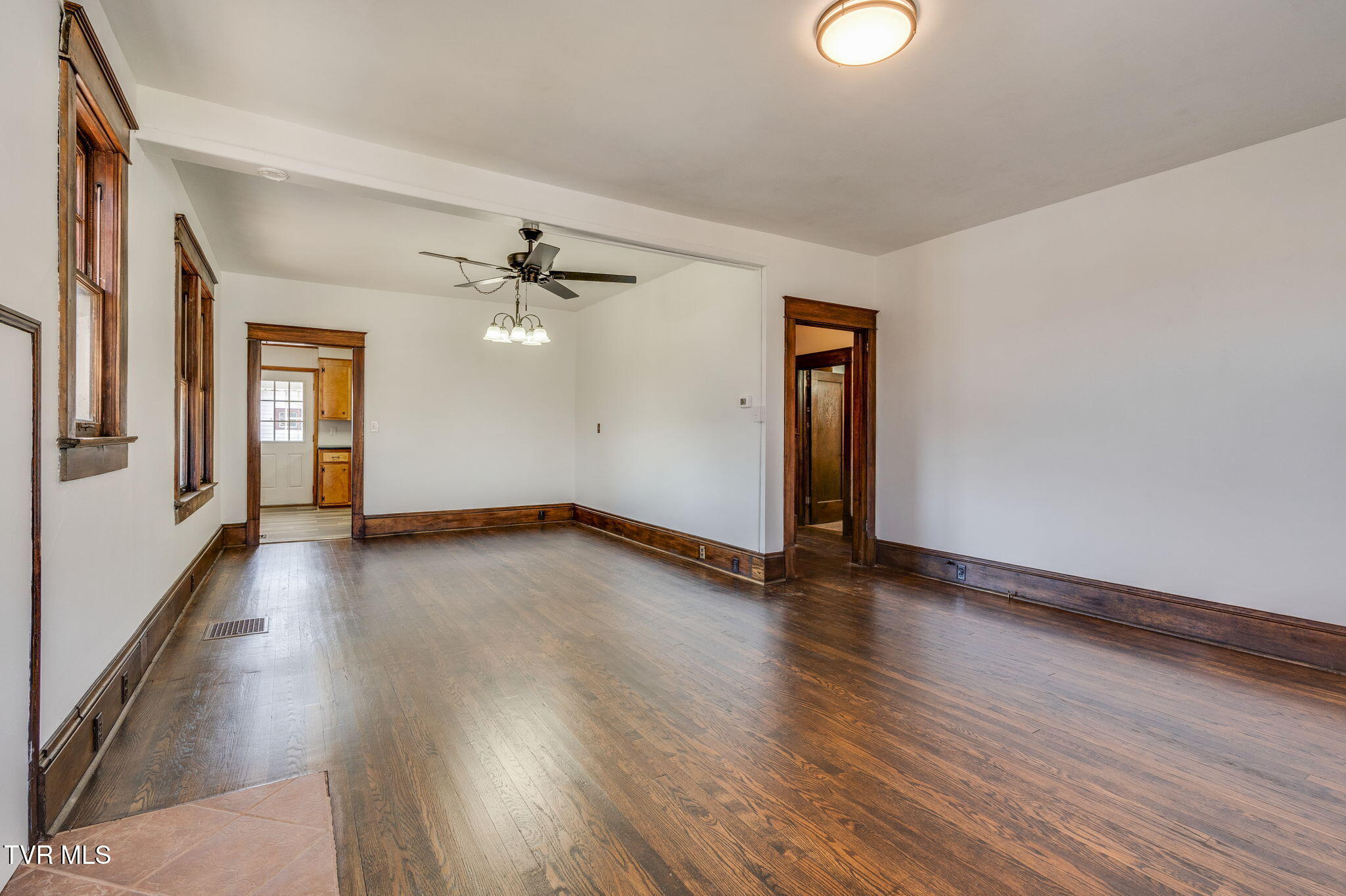724 Prince Street, Bristol, Virginia image 13
