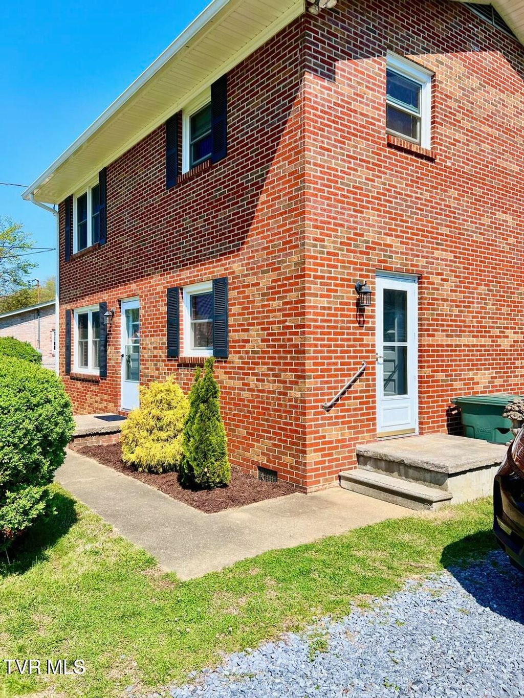 Photo of 615 6151/2 Bravo Street, Elizabethton, TN 37643 (MLS # 9993934)